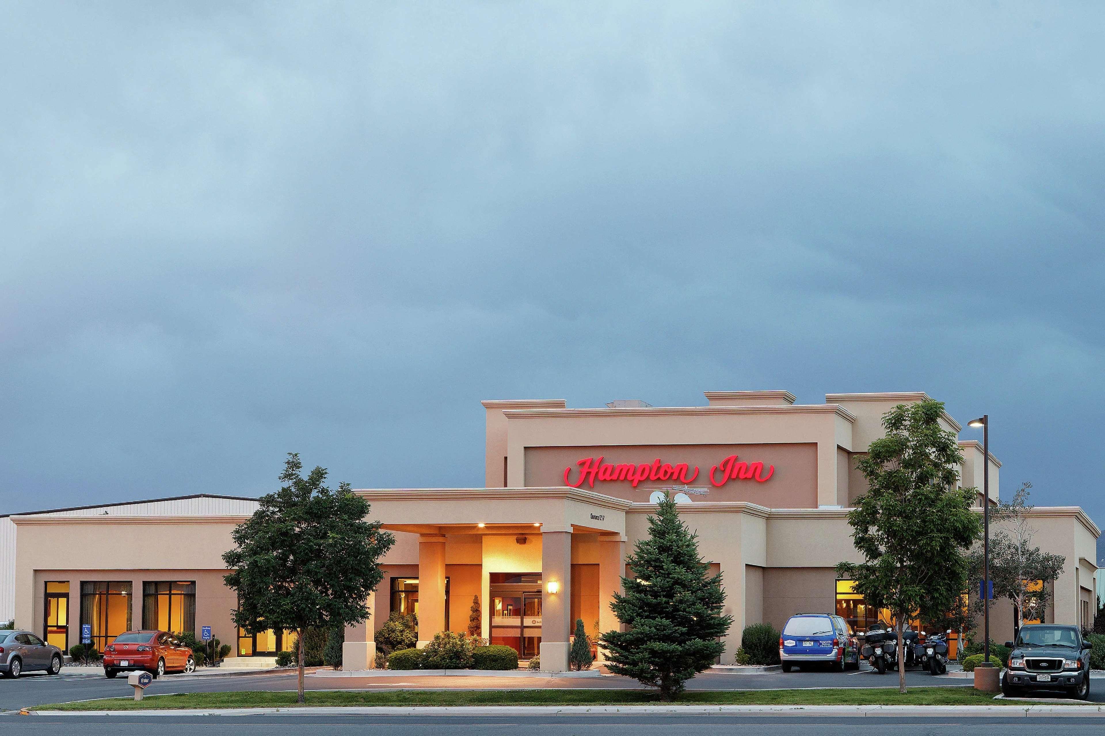 Hampton Inn By Hilton Монтроуз Екстериор снимка