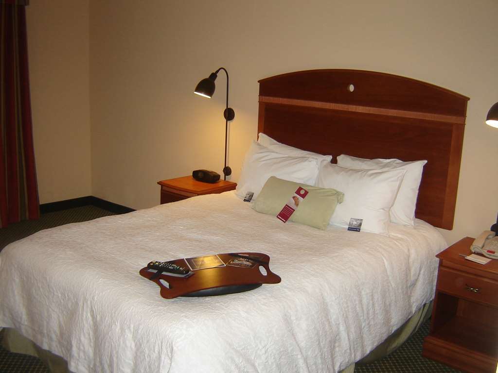 Hampton Inn By Hilton Монтроуз Стая снимка